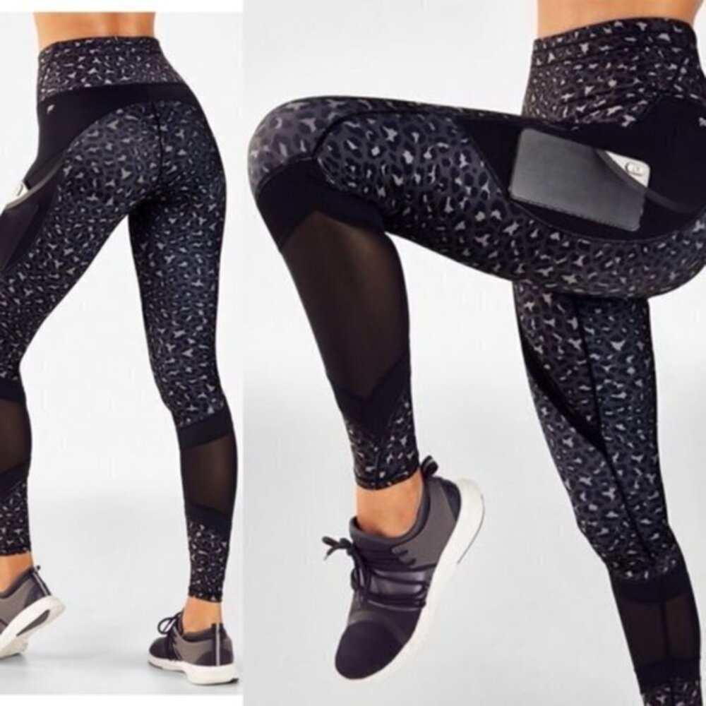 Fabletics High Rise Leopard Animal Print Ultracool Leggings Size XS